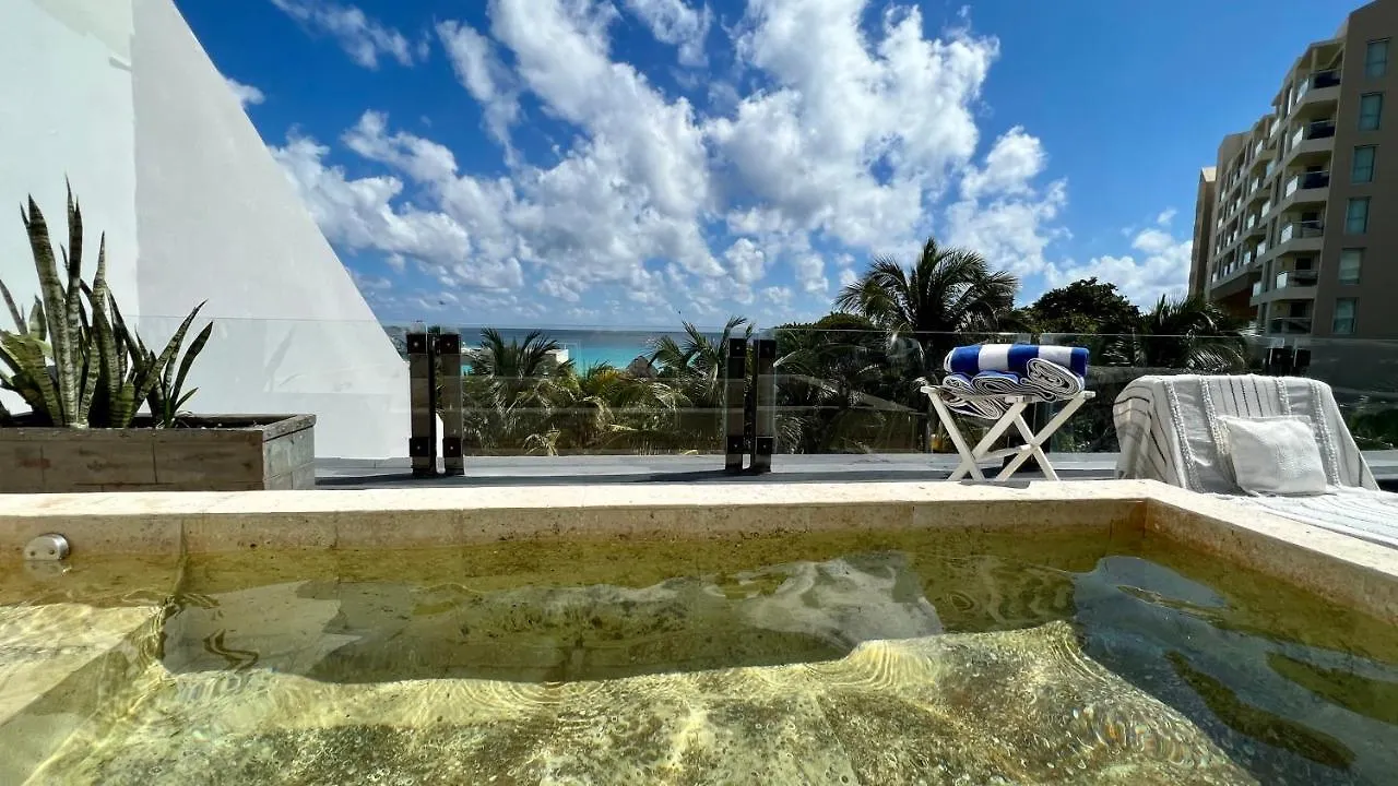 Xcanan Loft On Park Royal, The Best Area In Cancun Right On The Beach 0*,