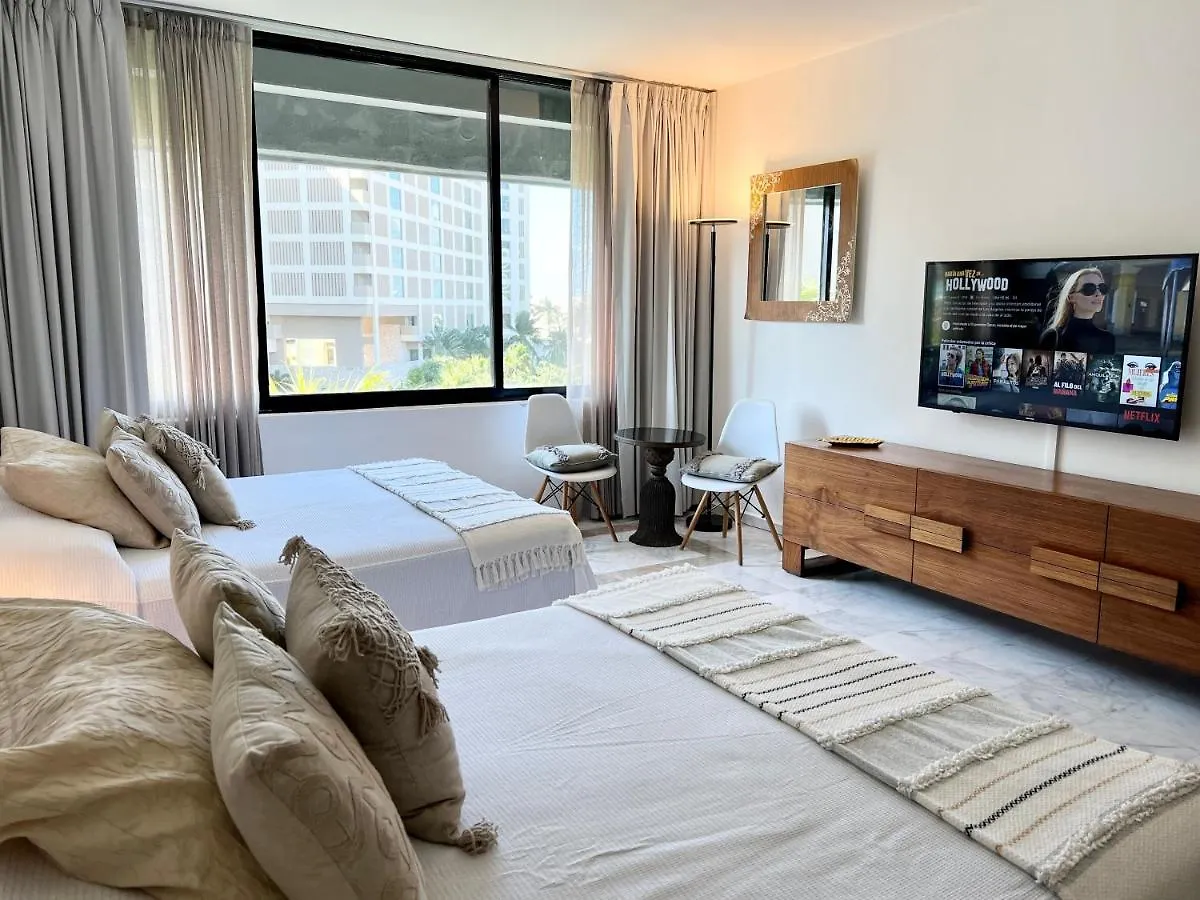 Xcanan Loft On Park Royal, The Best Area In Cancun Right On The Beach 0*,  Messico
