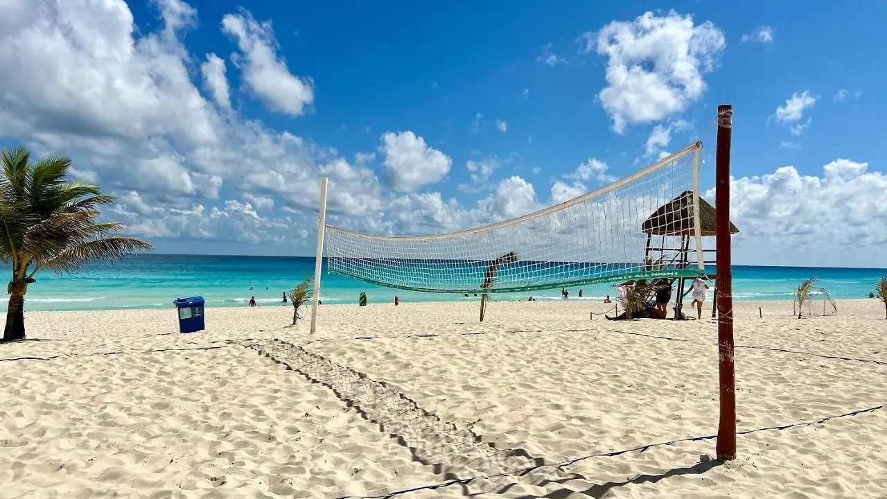 Xcanan Loft On Park Royal, The Best Area In Cancun Right On The Beach